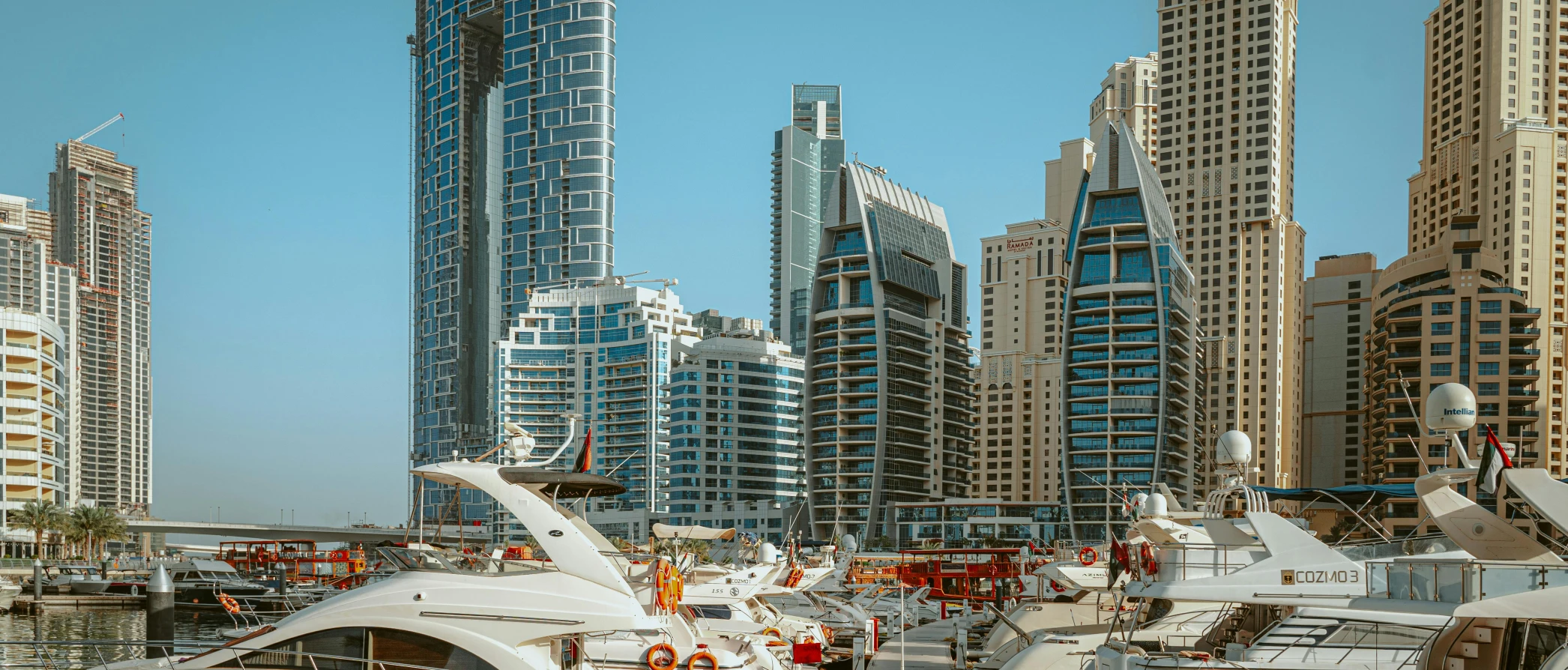 Dubaj latem: Czego się spodziewać i jak się cieszyć